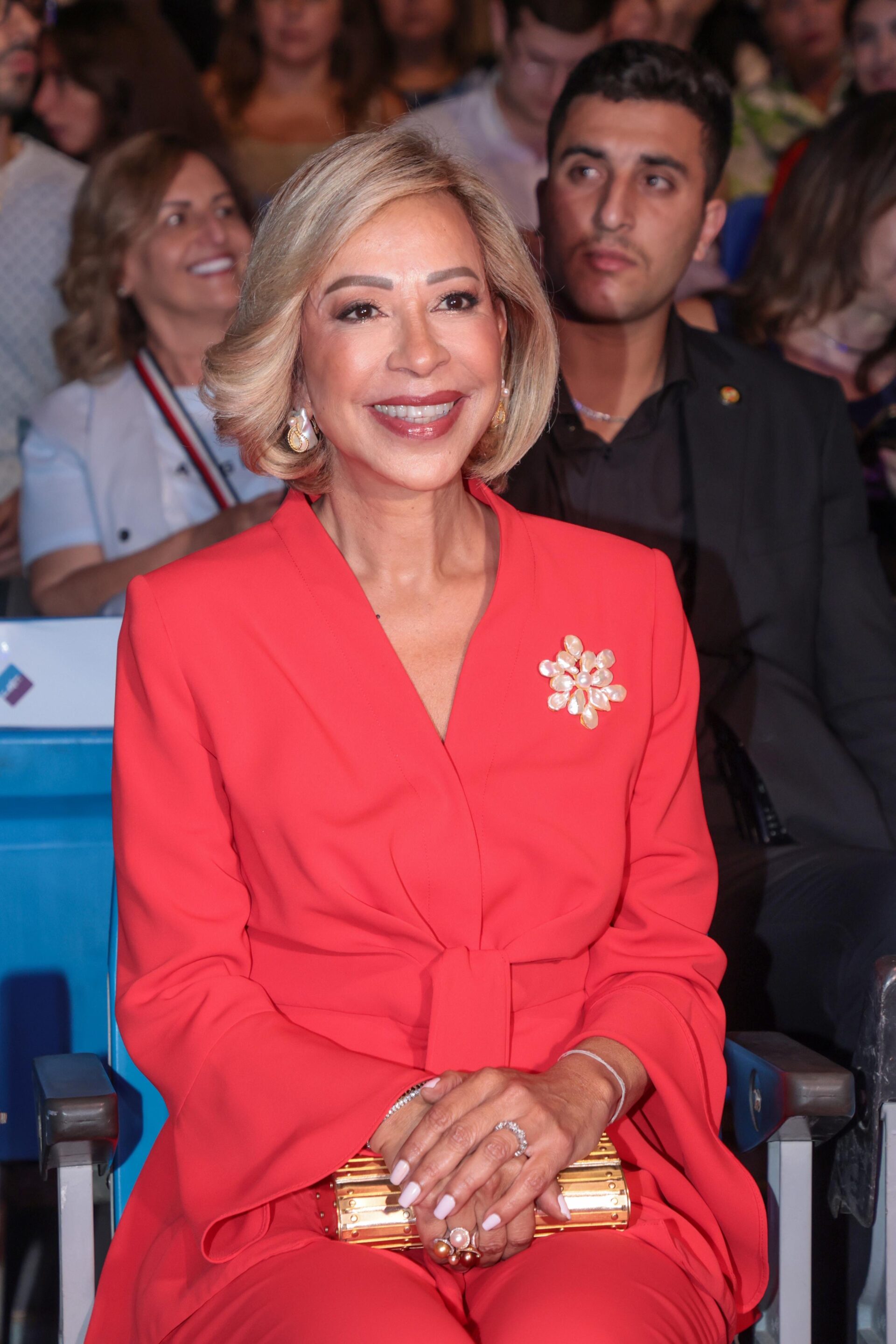 f05b5b80-ccef-4e9f-be91-7d9d8fee1252